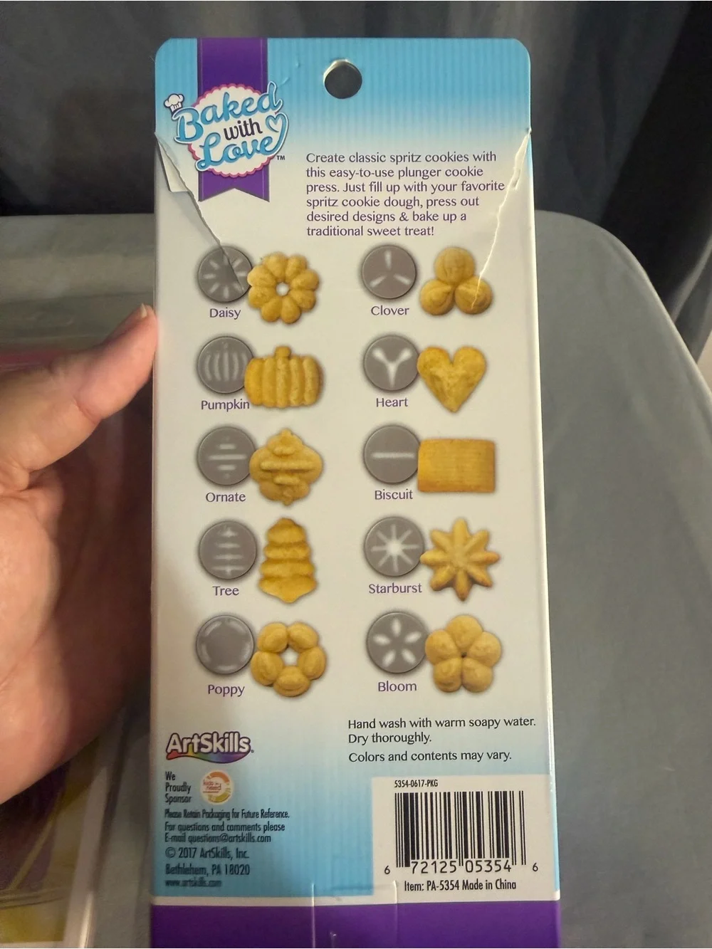 Wilton Fondant Decorating Kit and Baked with Love Cookie Press Bonus Bags